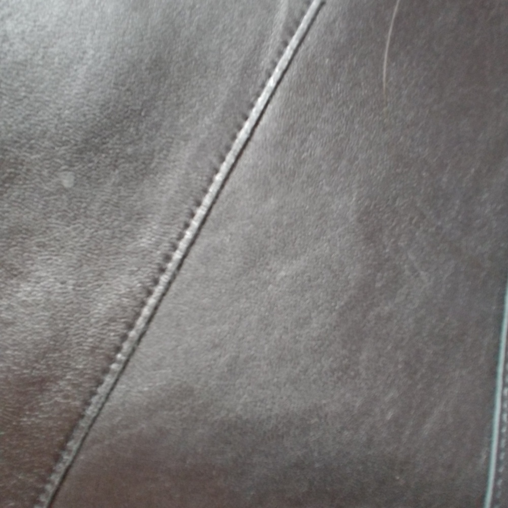 BEBE 100% GENUINE LEATHER SKIRT - Picture 2 of 10